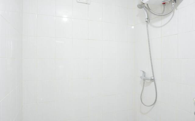 Scenic And Strategic Studio Amethyst Apartment