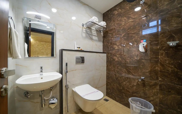 OYO Premium K R Puram