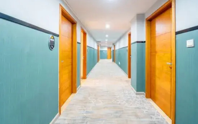 Manfei Hotel (Wanda Plaza Jinshazhou)