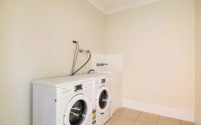 Smart Suites Self Check-in Apartments 12 Stockport