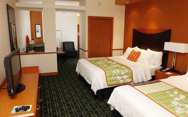 Fairfield Inn & Suites Madison East