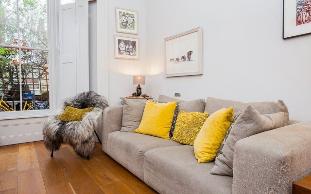 Stunning Stylish 3 Bed House in Fantastic Location