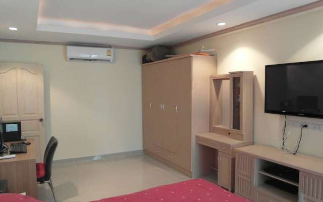 Jomtien Beach Condominium A2 F12 R13