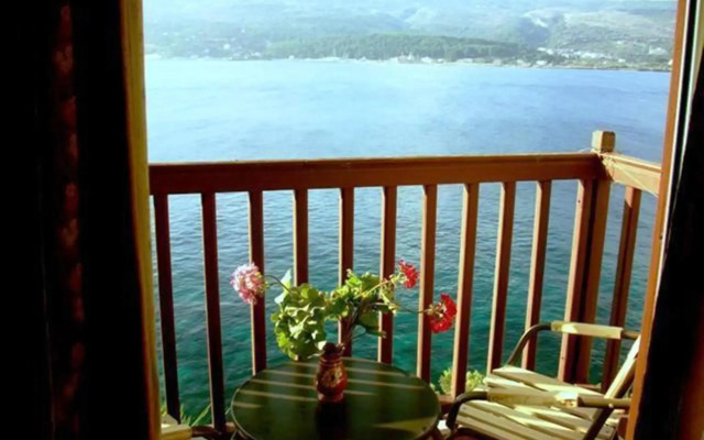 Mirini Hotel