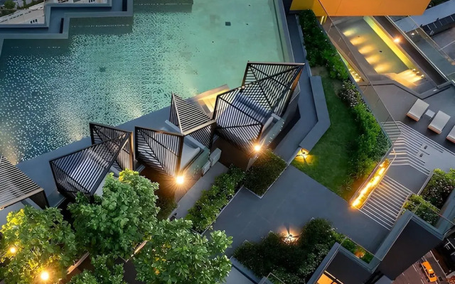 Elegant Room With Roof Top Pool - Best In Pattaya