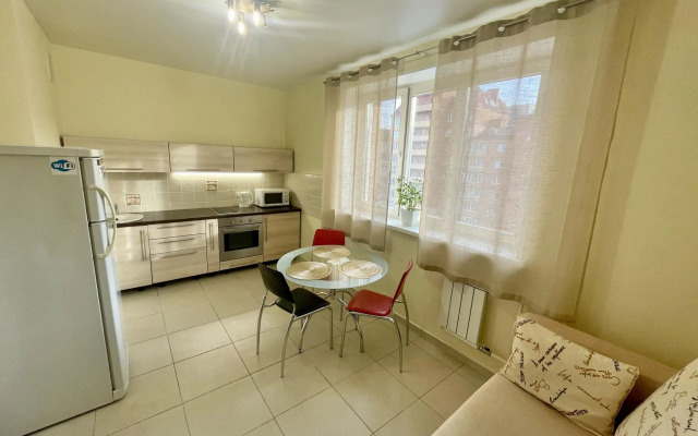 Апартаменты на улице Авиаторов 33