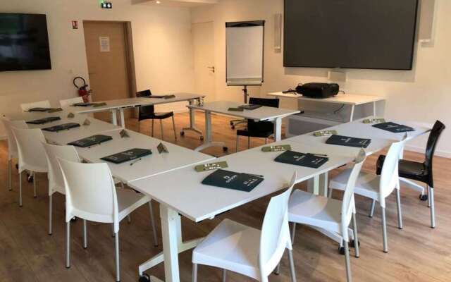 Appart'hôtel Kyriad Résidence Cabriès - Plan de Campagne