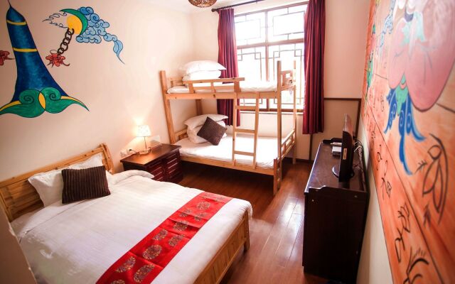 Lijiang Peach Hostel