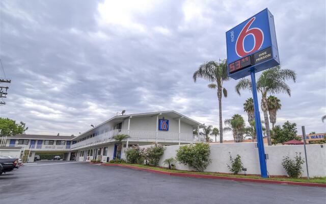 Motel 6 El Monte, CA - Los Angeles