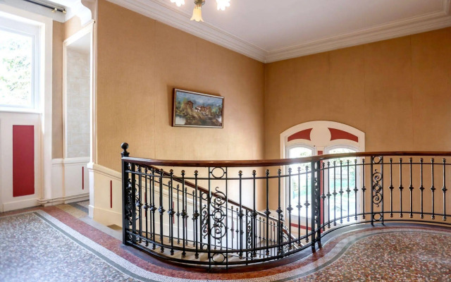 Domaine des Cèdres : Logis Hôtel, Résidence, Gîtes et Insolites