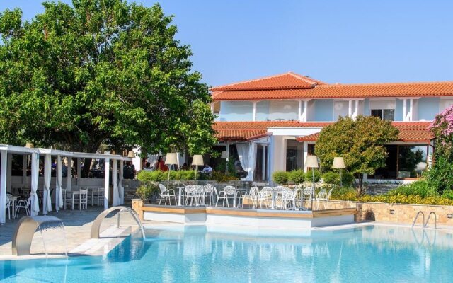 Antigoni Seaside Resort