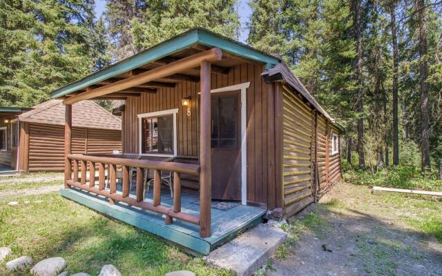Kootenay Park Lodge