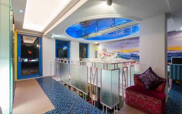 Liz Hotel