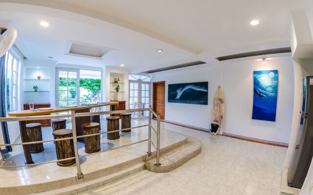 Mahalo House