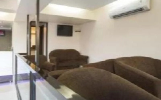 Hotel Sapphire Residency