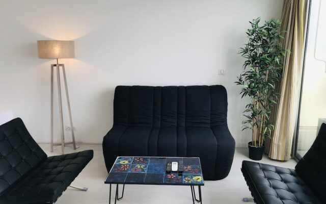 Costa Plana Collection