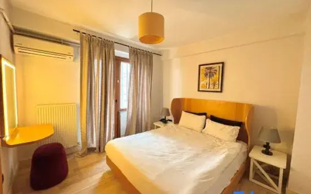 Taksim Square-1BR Rooftop Deluxe Suite 07