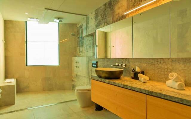 The Birdcage Luxury 4BDR Penthouse