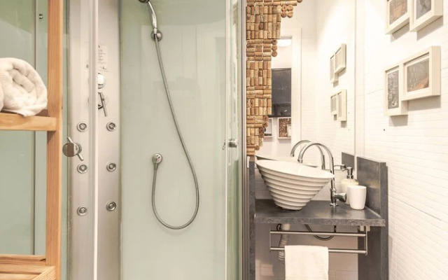 Colire · Oporto Coliseum Residence