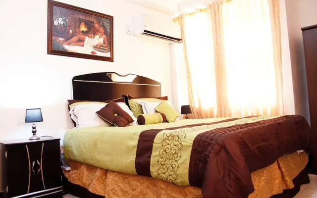 Golden Coast Hotel
