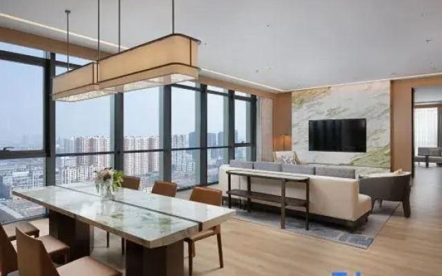 New World Jinzhou Hotel