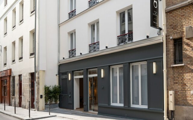 Private Apartment and Terrace Le Marais