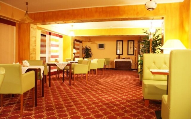 Hotel Iskra by Katowice Airport