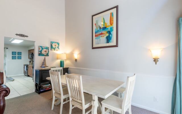 Spacious 3BR Pensacola Townhouse