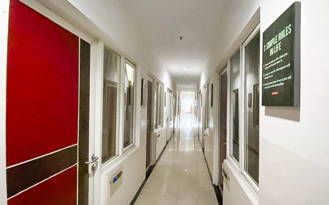 RedDoorz Hostel @ Finest Medan
