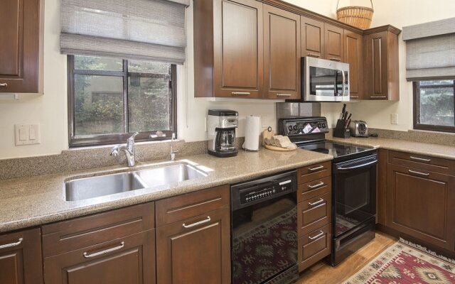 Enclave 158 4 Bedroom Home by RedAwning