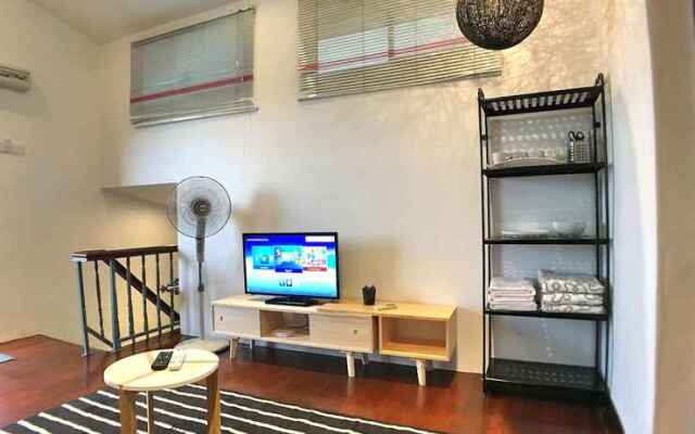 iBook10 Deluxe Loft Suite Room by iBook Homestay