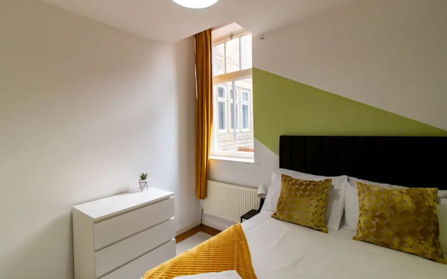 Impeccable 2-bed Apartment in Gateshead