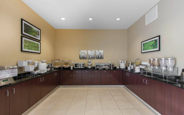 Sleep Inn & Suites Fargo Medical Center