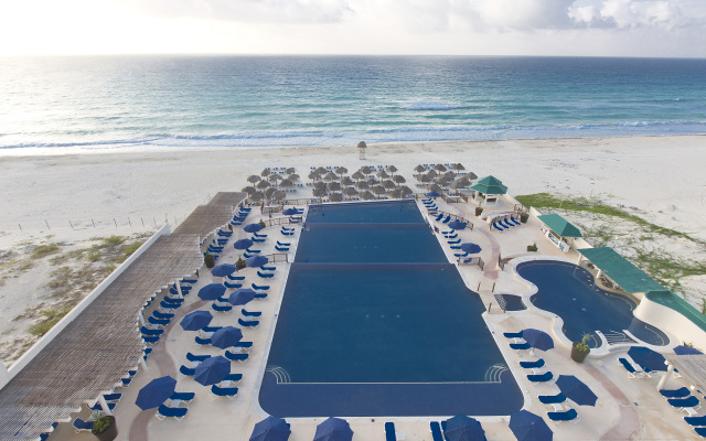 Seadust Cancún All Inclusive Family Resort