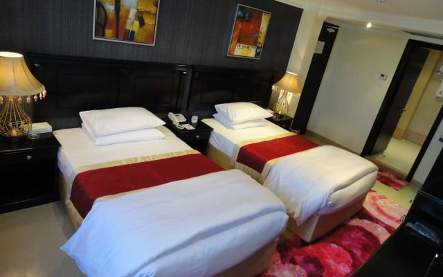 Al Andalus Plaza Hotel