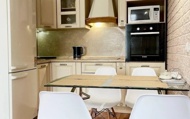 Апартаменты на улице Бакинских Комиссаров 101