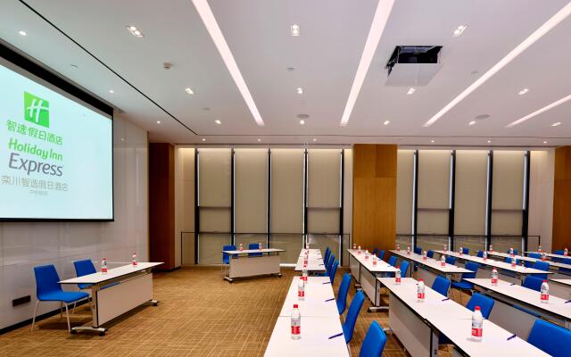 Holiday Inn Express Luanchuan by IHG