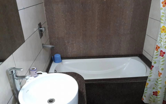 Hotel Raj Residency