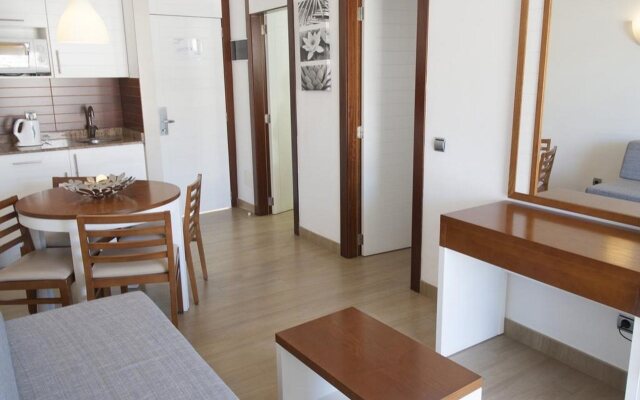 Apartamentos Cabau Altair
