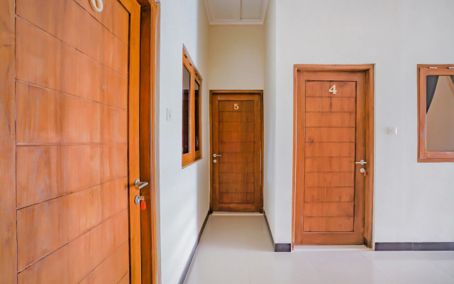 Super OYO 90210 Kenari House Syariah