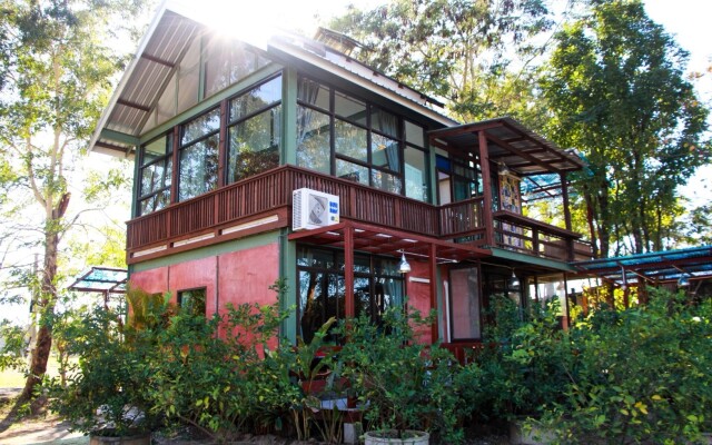 Phu Mi Lum Nao House