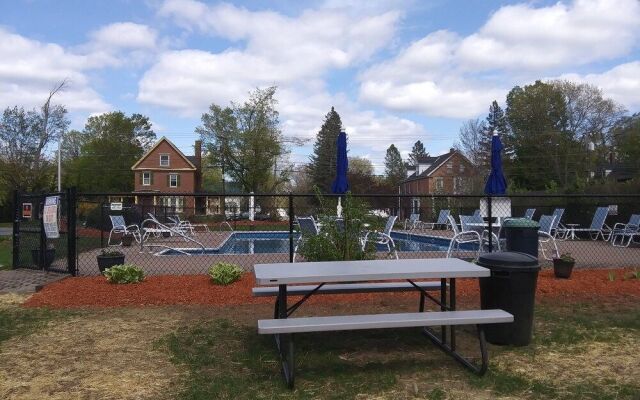 The Towne Motel