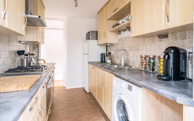 Stunning 4 Bedroom House in Central Bath
