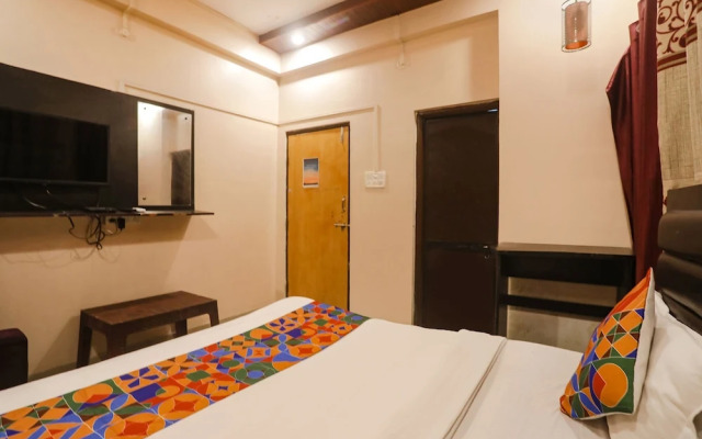 Happy Stay Inn by OYO Rooms