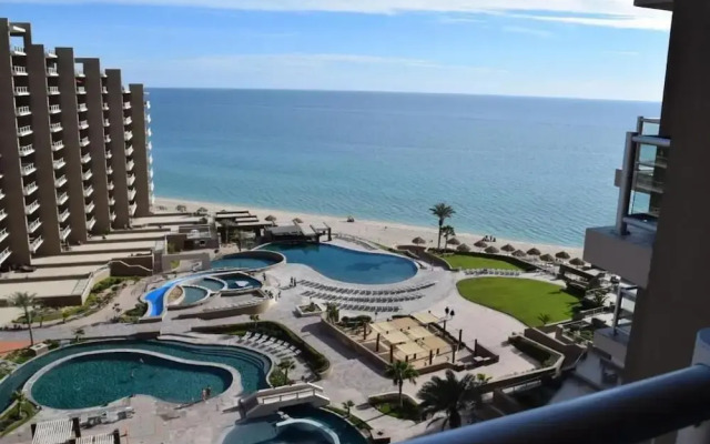 Las Palomas 5-Star Resort