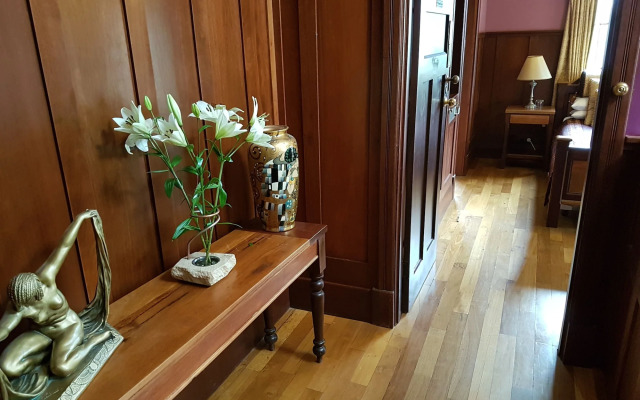 Bridgefield Guest House