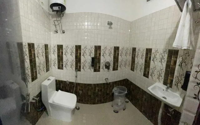 SG Boutique Stay (Near Railway Station)