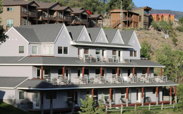 Absaroka Lodge