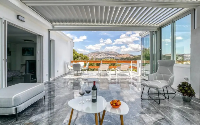 South Blue Sea View Apartment