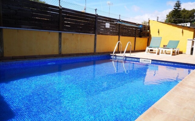 Casa ideal para familias con piscina y parque